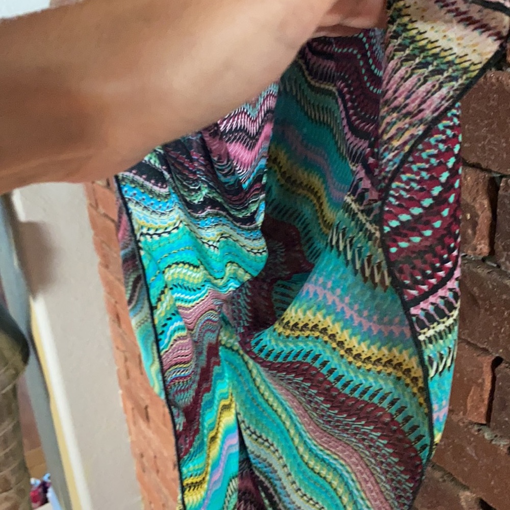 Colorful Flowy Shirt - Picture 4 of 5